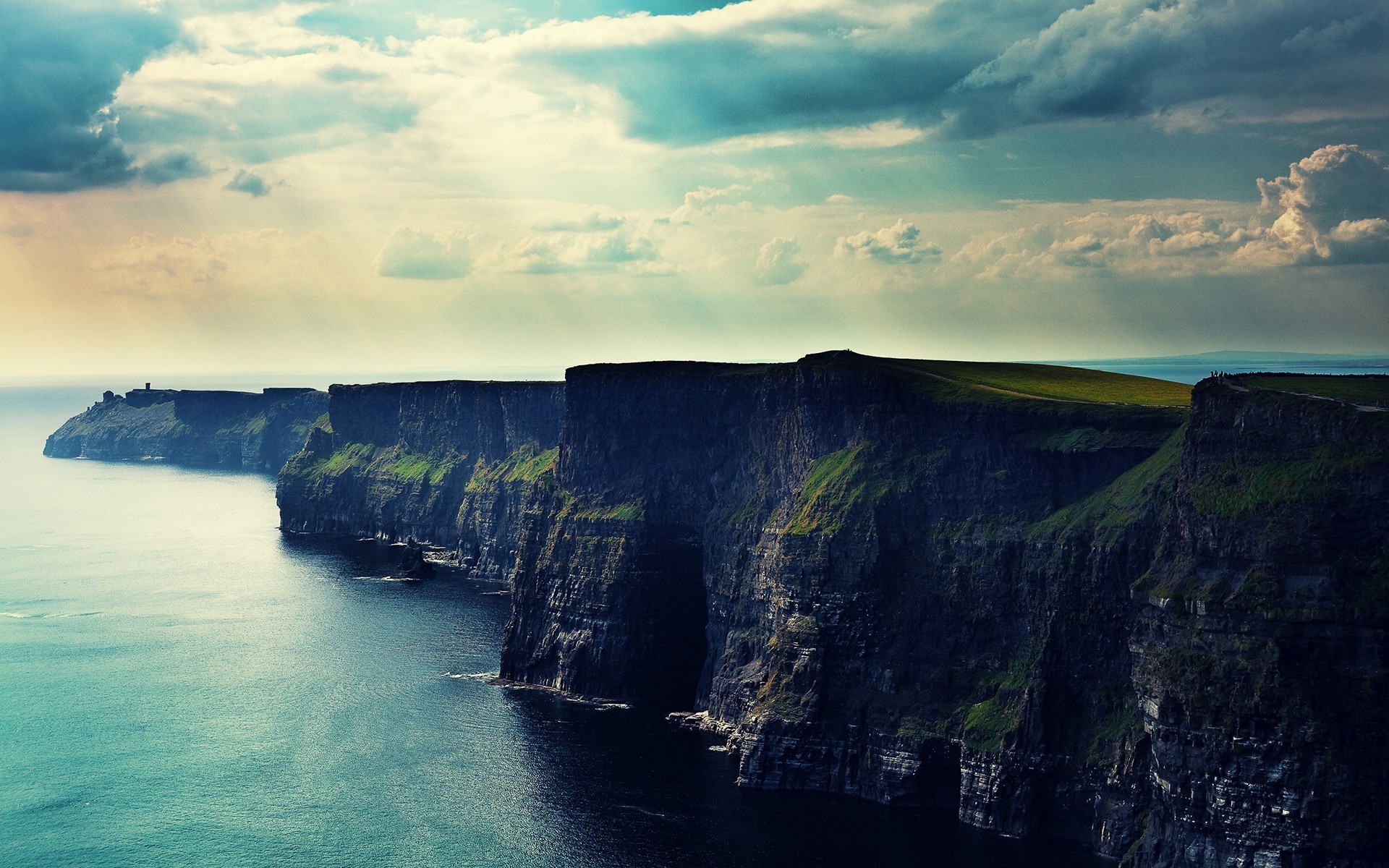 Ireland-Cliffs-Wallpaper-2.jpg