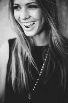 http://theartmad.com/wp-content/uploads/2015/04/Smiling-Girl-Photography-Tumblr-3.jpg
