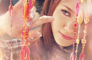 Cool Girl Wallpapers For Facebook (2)