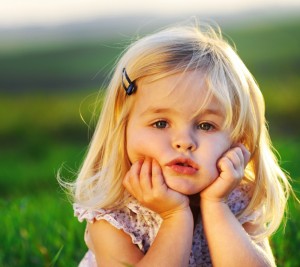 Cute Girl Wallpaper For Facebook Profile (5)